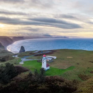 Tides, Beacons, and Pacific Light 163